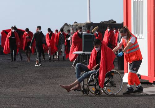 "Solo nel 2024". Stoccolma frena: l'Ue se la prende comoda sui migranti