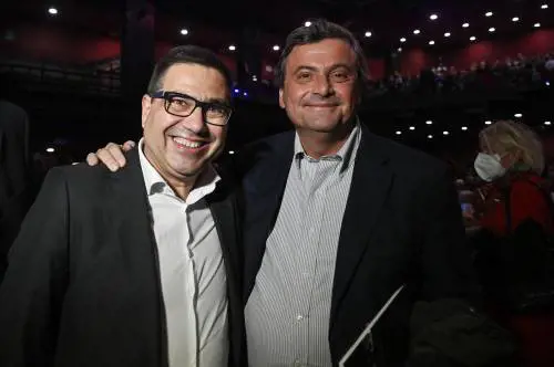 D'Amato apre ai 5S: manovre a sinistra nel Lazio. E Calenda s'infuria