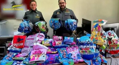 "Sono false". Maxi truffa sulla calze della Befana di Chiara Ferragni
