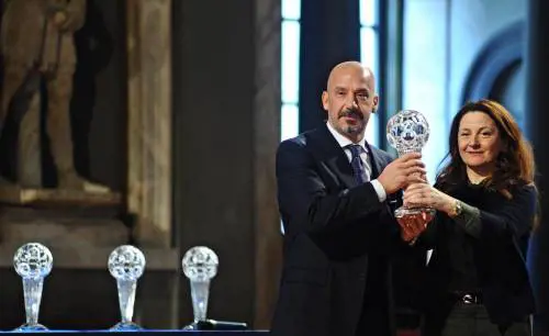 "Porta l'amato pallone con te". Il saluto dei compagni al "capitano" Vialli