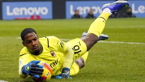 Aspettando Maignan, al Milan non bastano Tata e Vasquez