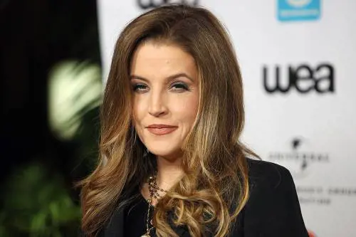 "Poco lucida e rallentata". Il video choc dell'ultima apparizione pubblica di Lisa Marie Presley