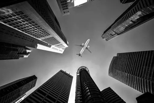 Il mercoledì nero dell'aviazione Usa. Traffico aereo fermo. "Guasto informatico"
