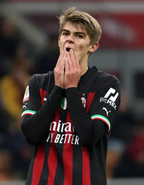 Pioli manda il Diavolo a dormire in castigo. Furia social sul mercato