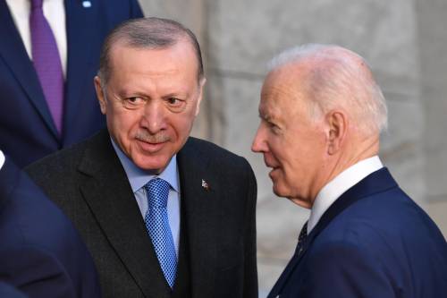 "F-16 alla Turchia". Biden si smentisce per allargare la Nato