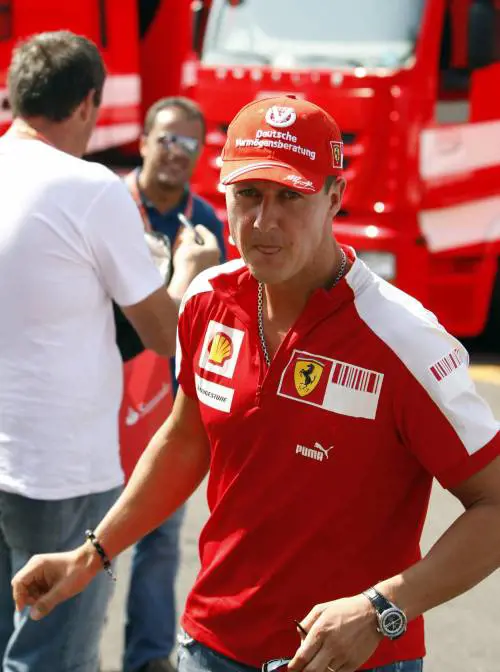 "È lì ma non c'è...". Eddie Jordan svela le condizioni di Schumacher