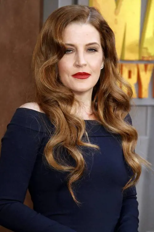 "Spendeva 92mila euro al mese". L'eredità sperperata di Lisa Marie Presley