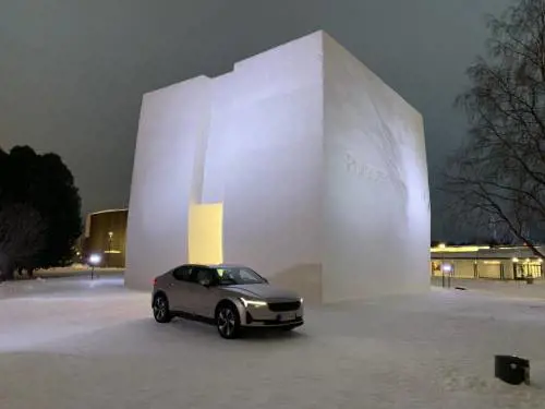 Polestar 2, Snow Space e il Circolo Polare Artico