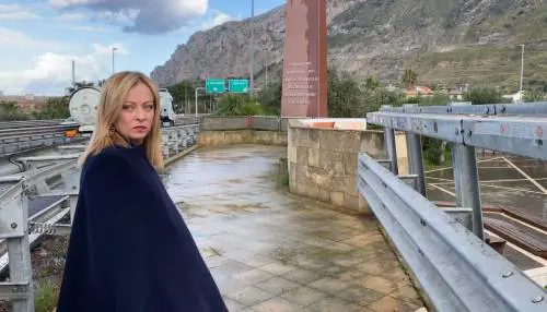 "È un giorno di festa". Meloni a Palermo per l'arresto di Messina Denaro