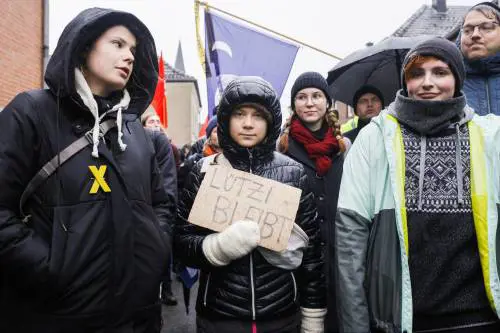 Berlino è stufa di Greta. Arrestata per gli scontri alla miniera di carbone
