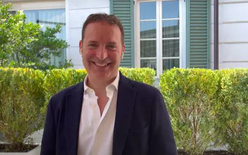 "Aperinews" di Rtl 102.5 conferma che alla radio serve autorevolezza