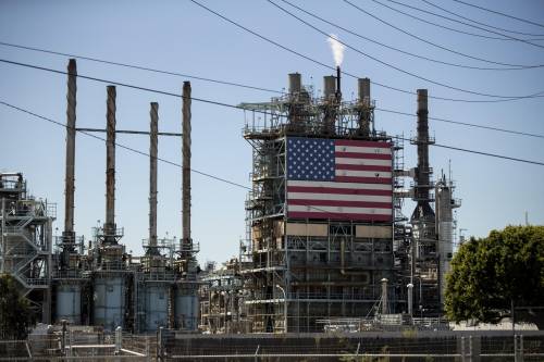 La strategia "trumpiana" di Biden sul gas: cosa cambia per l'Europa