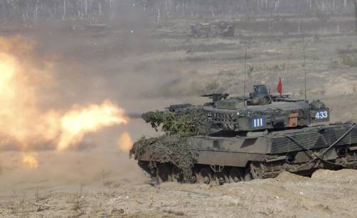 Tank a Kiev non prima del 2024: la verità sulle armi tedesche