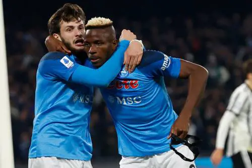 Il Napoli-show guida la rivoluzione in Europa e fa sperare l'Italia