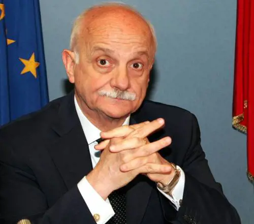 "Solo lui può seppellire i dubbi sulla trattativa Stato-mafia. Serve una struttura ad hoc per la cattura dei boss"