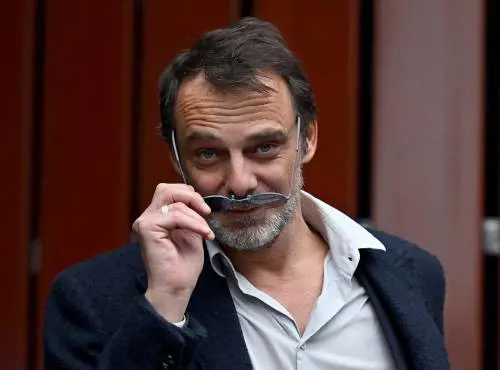 La serie sulle vite sospese in alta quota. Ma "Black Out" non si ispira a Rigopiano