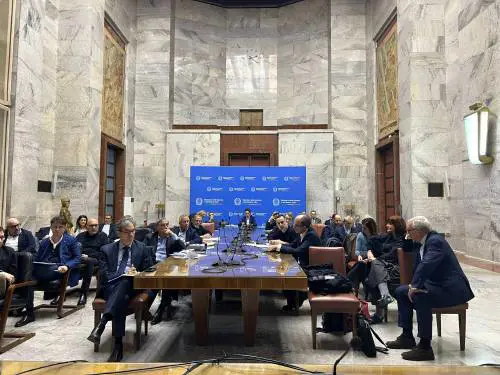 "Ilva ha l'area a caldo più pulita d'Europa" dice l'ad. Ma Emiliano la vuole chiudere 