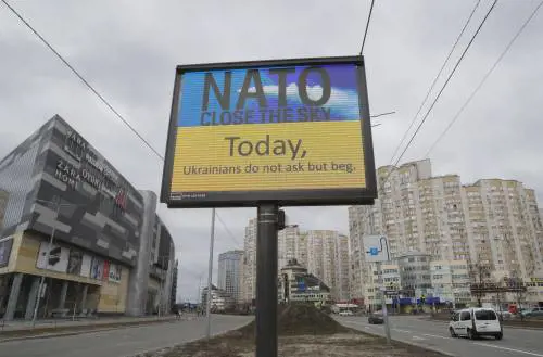 Kiev insiste con la Nato: uno scudo contro i missili di Mosca