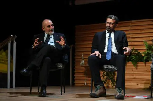 L'Ue insiste sul green. L'allarme degli esperti: "Ci costerà caro"