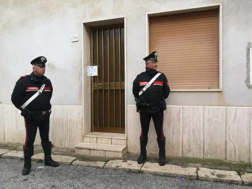 I Ris: "Sigle, cellulari e poster del Padrino". Trovato il terzo covo "Qui fino a giugno"