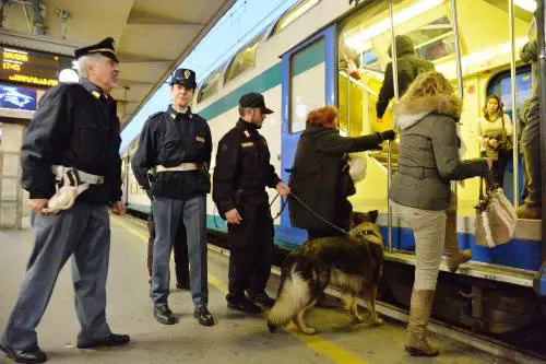 "Aggrediti ogni tre ore". E la polizia chiede il taser 