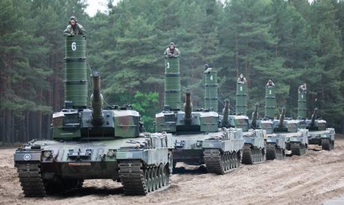 Germania: pronti ad autorizzare la Polonia all'invio di carri armati Leopard a Kiev. Missili dall'Italia