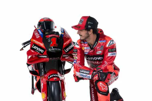 Ducati fa la misteriosa e mostra solo il numero 1