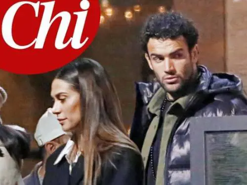 "Ha dormito da lei". Le foto che "incastrano" Melissa Satta e Berrettini