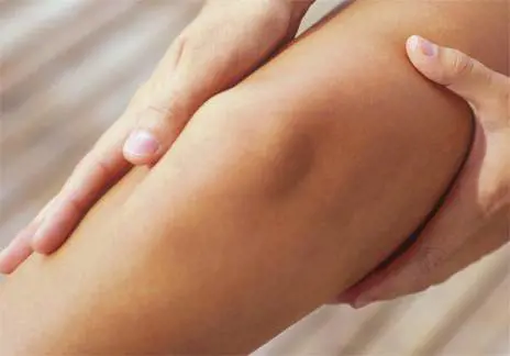 Contratture muscolari: tutte le indicazioni per far fronte a questo problema e alcuni rimedi della nonna