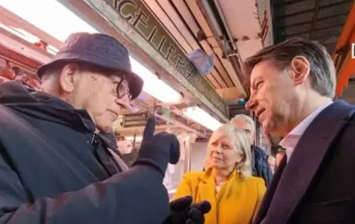 "Il regaletto ha creato bamboccioni". L'anziano stende Conte sul reddito grillino