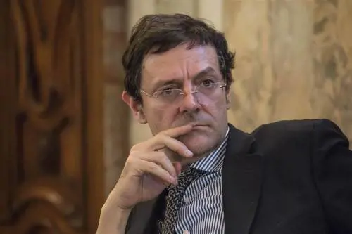 "Accelerare la transizione, aiutare i più deboli": la duplice scommessa per la transizione