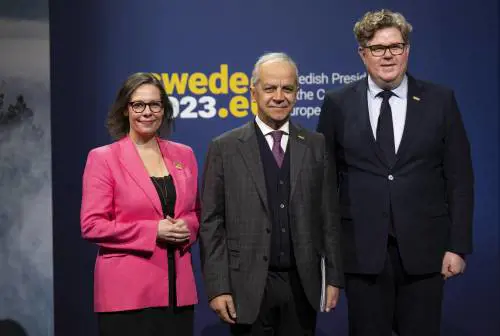 "Aumentare i rimpatri": risveglio Ue sull'emergenza migranti