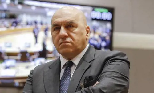 Il ministro della Difesa Guido Crosetto