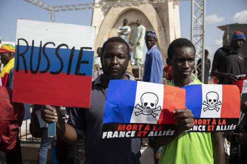 I colpi di Stato, le tribù e l'islam: tutti gli errori della Francia in Africa