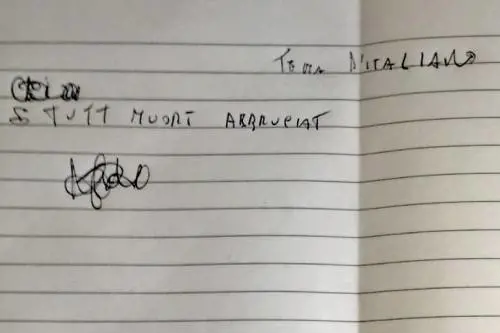 "Sono tutti morti bruciati". Il tema choc a Napoli sull’Olocausto