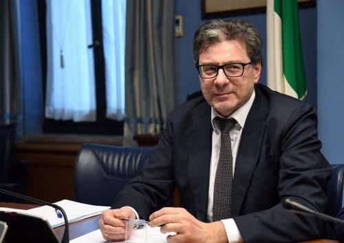 Giorgetti e Visco: "Italia al sicuro. Le nostre banche non rischiano"