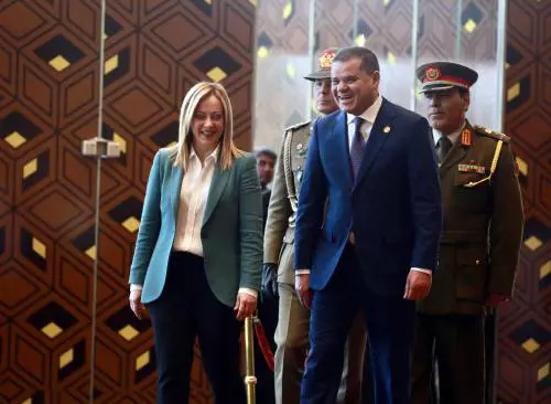 Energia e migranti: il piano della Meloni in Libia