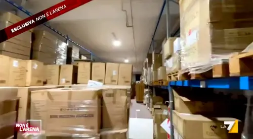 "Le abbiamo trovate". Scovate le "mascherine fantasma" di Zingaretti