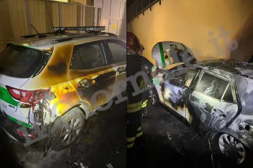 "Attacchiamo lo Stato". Gli anarchici rivendicano le auto bruciate a Milano