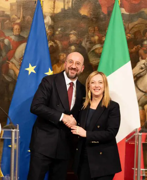 Meloni convince Michel: migranti problema di tutti