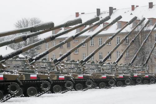 "Primi nella Nato per spesa militare". La Polonia si riarma