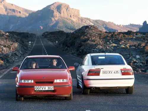 Opel Calibra, la coupé disegnata dal vento