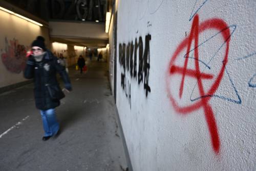 “Ce ne ricorderemo...”. Gli anarchici tornano a minacciare sul caso Cospito