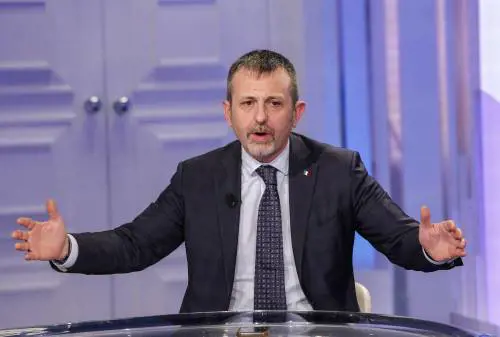 Delmastro per due ore dai pm. Letta strumentalizza: "Dimissioni"