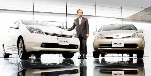 Chi è Takeshi Uchiyamada, l'uomo che ha elettrificato il mondo