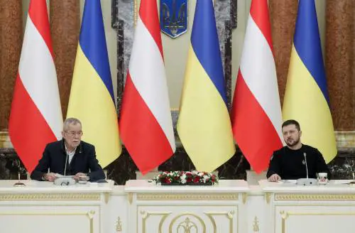 Zelensky in Polonia con Biden (e Meloni). Il suo piano di pace sul tavolo dei grandi