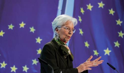 Lagarde avverte le banche: "I rischi sono in aumento"