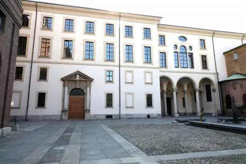 "L'università non sia fabbrica anonima di laureati"