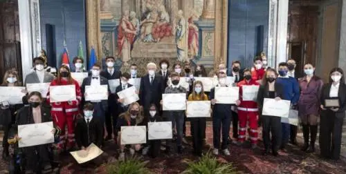 Giovani in prima linea: Mattarella nomina 30 piccoli "Alfieri della Repubblica"