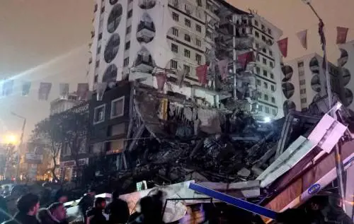 Forte terremoto tra Turchia e Siria: più di 3000 morti e oltre 10000 feriti